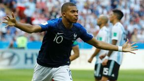 Em França dão Mbappé no Real Madrid por 272 milhões