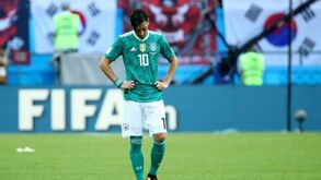 Pai de Özil diz que 