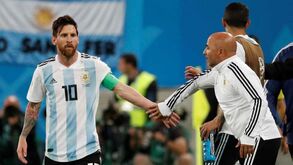 Jornal argentino revela pormenores da influência de Messi nas opções de Sampaoli
