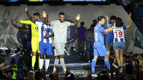 Atrizes, modelos, craques e muita euforia na apresentação dos equipamentos do FC Porto