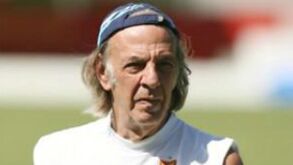 Menotti sobre dirigentes argentinos: «Apeteceu-me pegar numa arma e matá-los!»