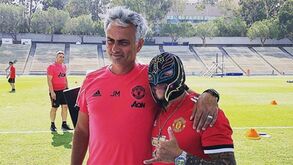 Rey Mysterio rendido a José Mourinho