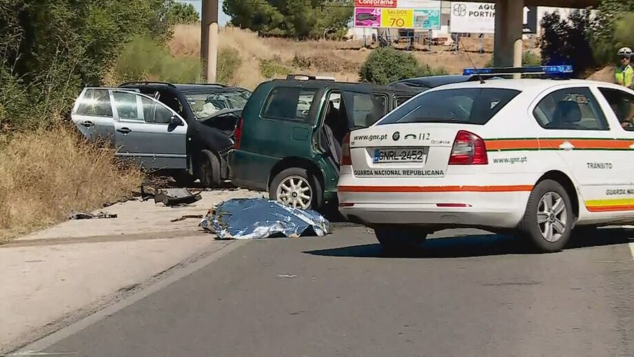 Acidente na EN125 faz um morto e oito feridos em Lagoa, no Algarve
