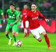 Gudelj - O Sporting negocia o empréstimo do médio junto do Guangzhou Evergrande. O internacional sérvio vê com bons olhos a ida para Alvalade