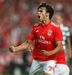 João Félix (4) - Qualidade técnica e uma visão de jogo acima da média. O novo puto maravilha da Luz entrou sem medo no dérbi, e desde cedo mostrou que estava em campo para fazer estragos. Aos 79’ deu o primeiro aviso a Salin, atirando fraco e ao lado. Voltou a ter uma boa chance aos 83’, mas o melhor estava reservado para os 86’, altura em que, de cabeça, conseguiu finalmente bater o guarda-redes francês. Um dérbi que vai ficar para a história de um miúdo que, apesar dos seus 18 anos, não engana: um craque em potência.