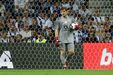 Casillas (2) - Não fez uma única defesa e foi batido por três vezes ao fundo das redes.