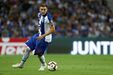 Herrera (3) - Duas grandes oportunidades para marcar travadas por Douglas. Procurou empurrar sempre a equipa para a frente.