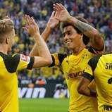 Borussia Dortmund goleia e fecha 1.ª jornada na frente