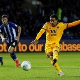 Wolverhampton avança na Taça da Liga com golo de Hélder Costa