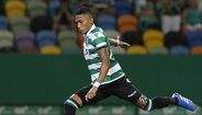 Raphinha (2) - Arriscou nos duelos individuais e ganhou vários cantos na parte final do encontro. Ontem não fez parte da equipa titular, mas mostrou que é uma opção bastante válida para as alas.