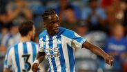 O Huddersfield pagou 20 milhões de euros para garantir Kongolo a título definitivo. O defesa holandês já na última época tinha representado o clube britânico, mas por empréstimo.
