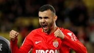 Monaco recebe 14 milhões de euros pela transferência de Rachid Ghezzal para o Leicester.