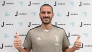 Leonardo Bonucci - Central regressou à Juventus por 35 milhões de euros, depois de passar uma época no AC Milan
