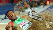Nelson Évora é campeão europeu no triplo salto