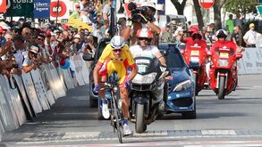 Raúl Alarcón vence terceira etapa