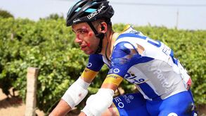 Rui Vinhas ficou neste estado após violenta queda na 5.ª etapa