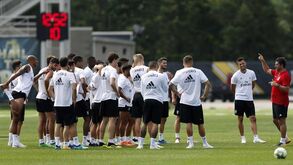 A lista de convocados do Benfica para o jogo com o V. Guimarães