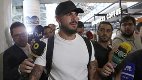 Sturaro em banho-maria: questões físicas e financeiras atrasam assinatura 