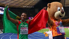 Pichardo 'mete-se' com Nélson Évora após título europeu: «Sem a minha presença é fácil»