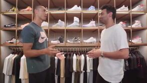 Quando Ronaldo chega à cozinha e vê que as caixas de ténis não são para ele