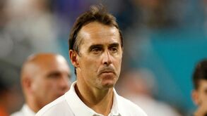 Lopetegui à espera de três reforços