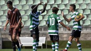 Sporting começa com goleada das antigas