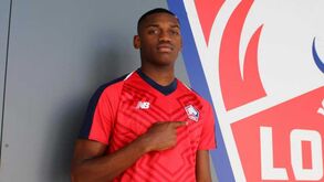 Rafael Leão não pode ser inscrito devido a problemas financeiros do Lille