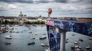 Red Bull Cliff Diving World Series: Aventureiros vão dar 'música' em Copenhaga