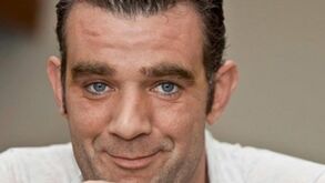 Morreu Stefán Karl Stefánsson, o Robbie Reles de Vila Moleza