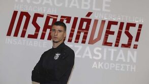Rúben Dias renovou e juntou-se a outros 13 benfiquistas 'protegidos' por 60 milhões