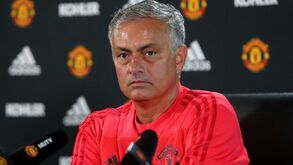 Conferência de Mourinho em resumo: chegou meia hora mais cedo, falou 4.19 minutos e saiu