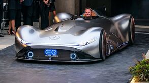 Mercedes-Benz EQ Silver Arrow é o flecha de prata do futuro 