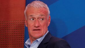 Deschamps faz apenas uma alteração nos convocados da seleção campeã mundial
