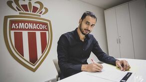 Nacer Chadli reforça Monaco de Leonardo Jardim