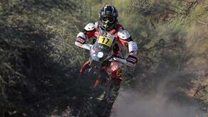 Desafio Ruta 40: Paulo Gonçalves festeja vitória 