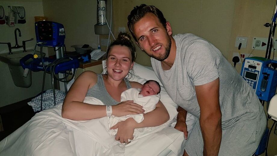 Harry Kane e Kate Goodland pais babados com nascimento de segunda filha