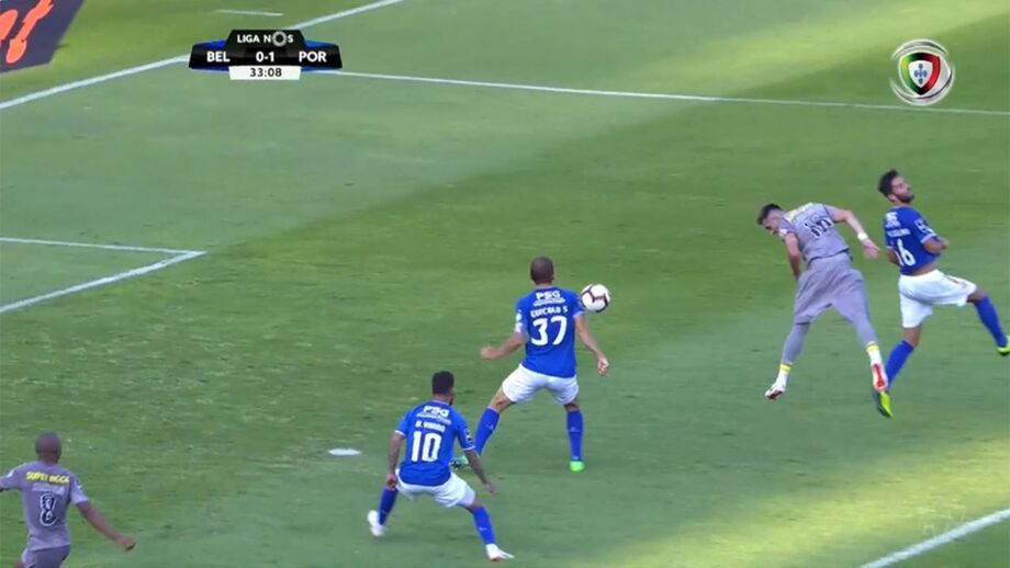 Penalti De Alex Telles Da Vitoria Aos Dragoes Aos Penalti De Alex Telles Da Vitoria Aos Dragoes Aos