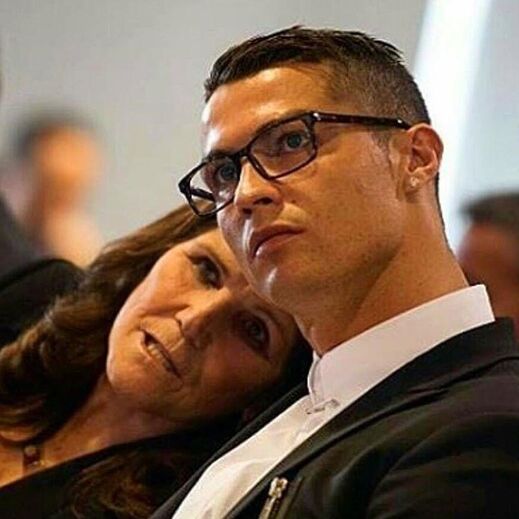 Ronaldo com a mãe, Dolores Aveiro