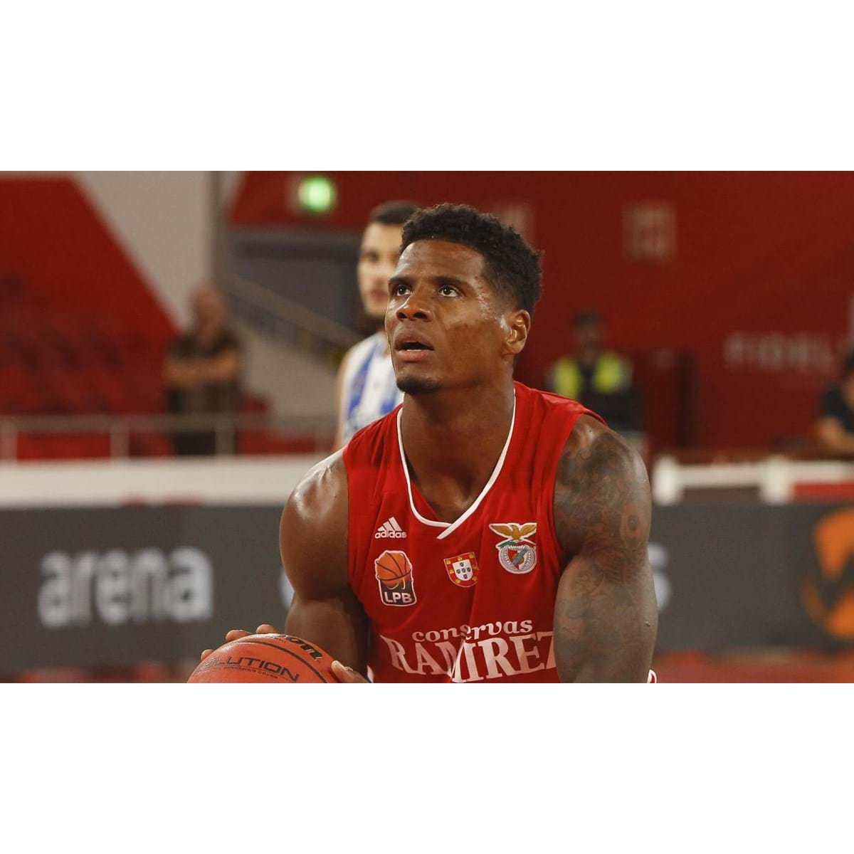 Benfica anuncia saída de Carlos Andrade - Basquetebol - Jornal Record