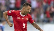 Seferovic (Suíça): 72 minutos frente à Islândia (marcou 1 golo) e 10 frente a Inglaterra