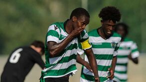 Sporting vence Académica e é líder