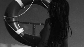 Filha de Ana Malhoa voltou ao Instagram com foto explosiva e deixou dúvida no ar