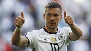 São craques do futebol mundial mas agora jogam longe dos holofotes da fama