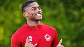 Rafael Leão com motivos para sorrir no Lille