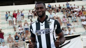 Jackson Martínez apresenta-se no Portimonense para retribuir oportunidade