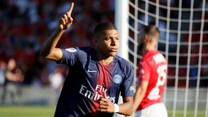 Mãe de Mbappé avisou Chelsea: «Se não o quiserem agora vão pagar 50 milhões dentro de 5 anos»