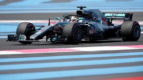 Lewis Hamilton vence GP Singapura e passa a ter vantagem de 40 pontos sobre Vettel