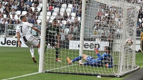 O primeiro bis de Cristiano Ronaldo pela Juventus: os dois golos e os melhores momentos