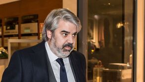 Paulo Gonçalves passa os dossiês a Célia Falé 