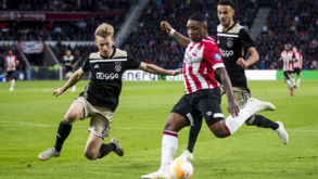 Holanda: Ajax perde com líder PSV Eindhoven